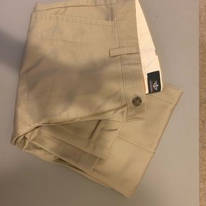 Men’s Dockers 32x32 Khaki Pants New Slim Fit